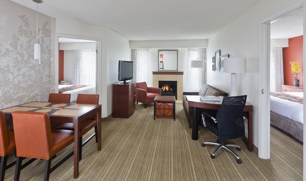 Residence Inn By Marriott Dallas Луїсвілл Екстер'єр фото